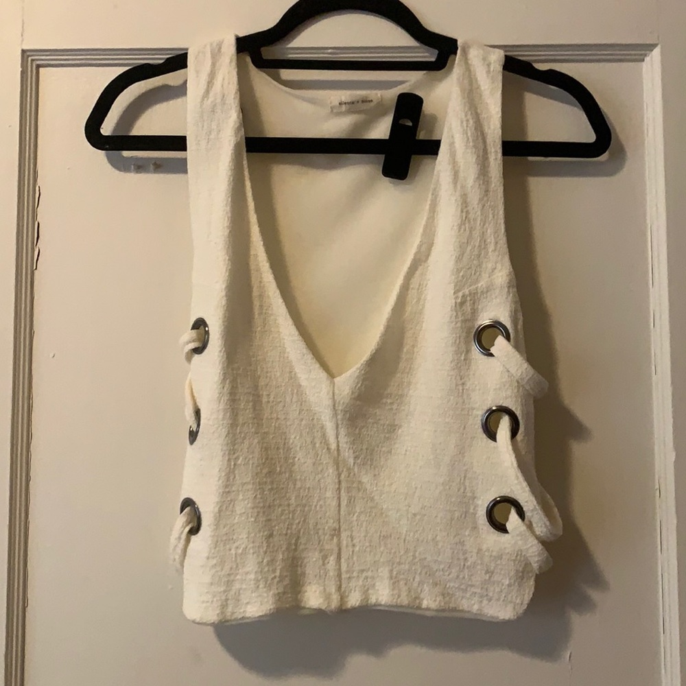 Cute white top